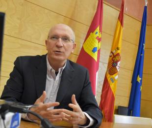 El Comisionado ha destacado que la región fue la primera en contar con un pacto consensuado para luchar contra la pérdida demográfica que se traducirá en la futura Ley y la Estrategia frente a la Despoblación.