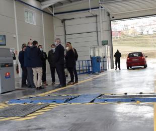 El vicepresidente regional y el consejero de Desarrollo Sostenible han asistido, hoy, en Salvacañete (Cuenca), a la inauguración de la ITV de la Sierra