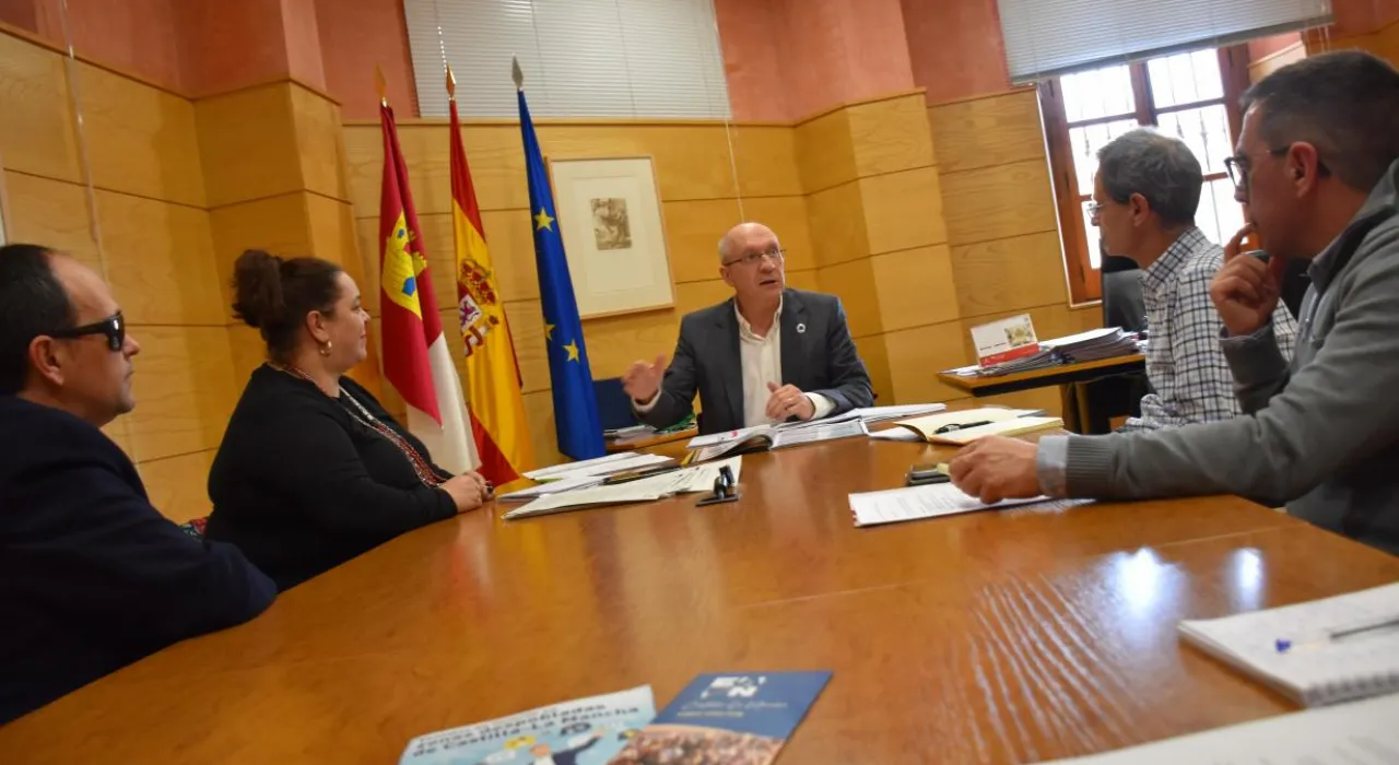 Reunión del comisionado del Reto Demográfico y EAPN Castilla-La Mancha