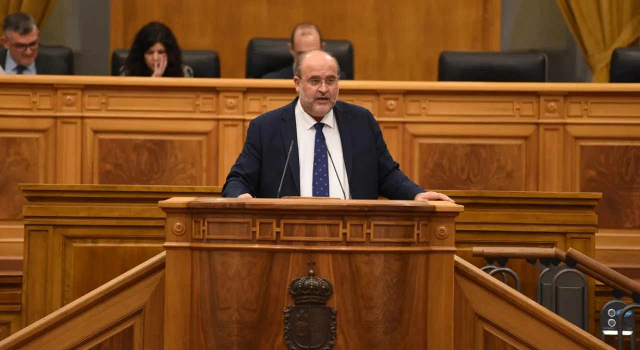 Durante su intervención en el Parlamento autonómico