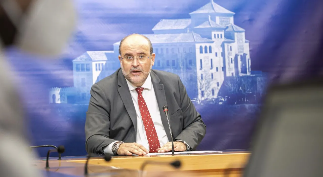 El vicepresidente del Ejecutivo autonómico ha comparecido hoy en la Comisión de Economía y Presupuestos de las Cortes de Castilla-La Mancha