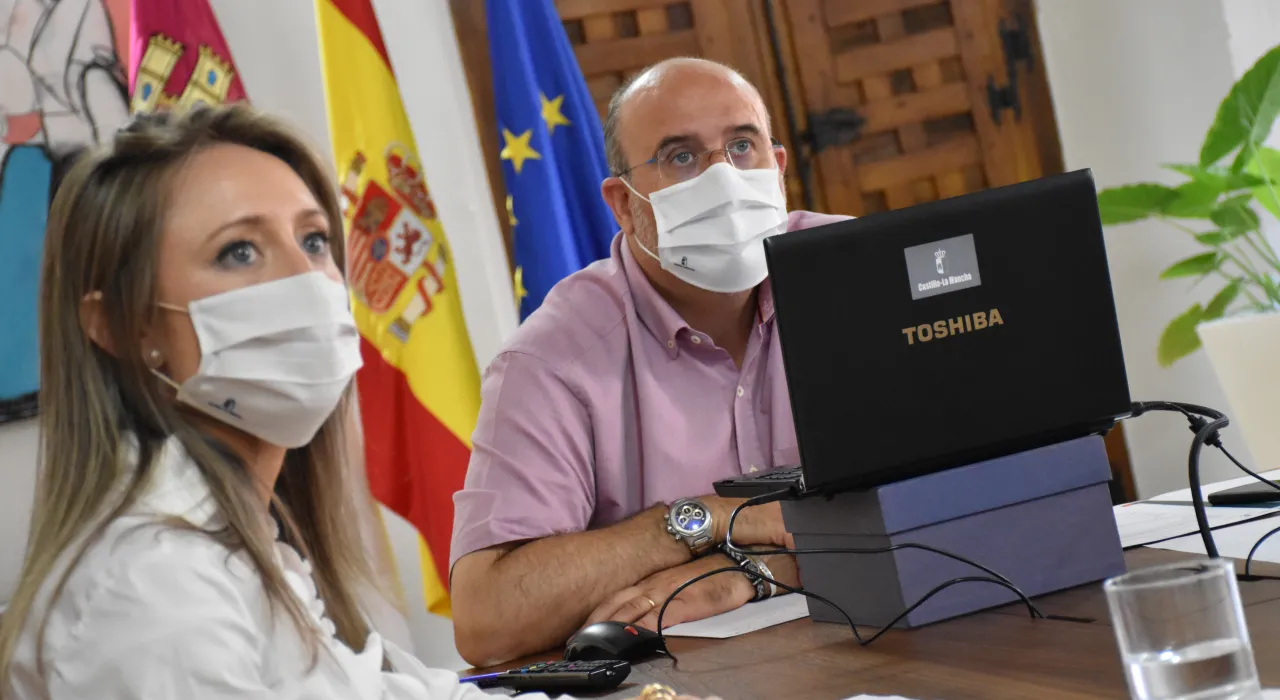 El vicepresidente regional se ha reunido hoy, por vía telemática, con representantes de ambas comunidades autónomas