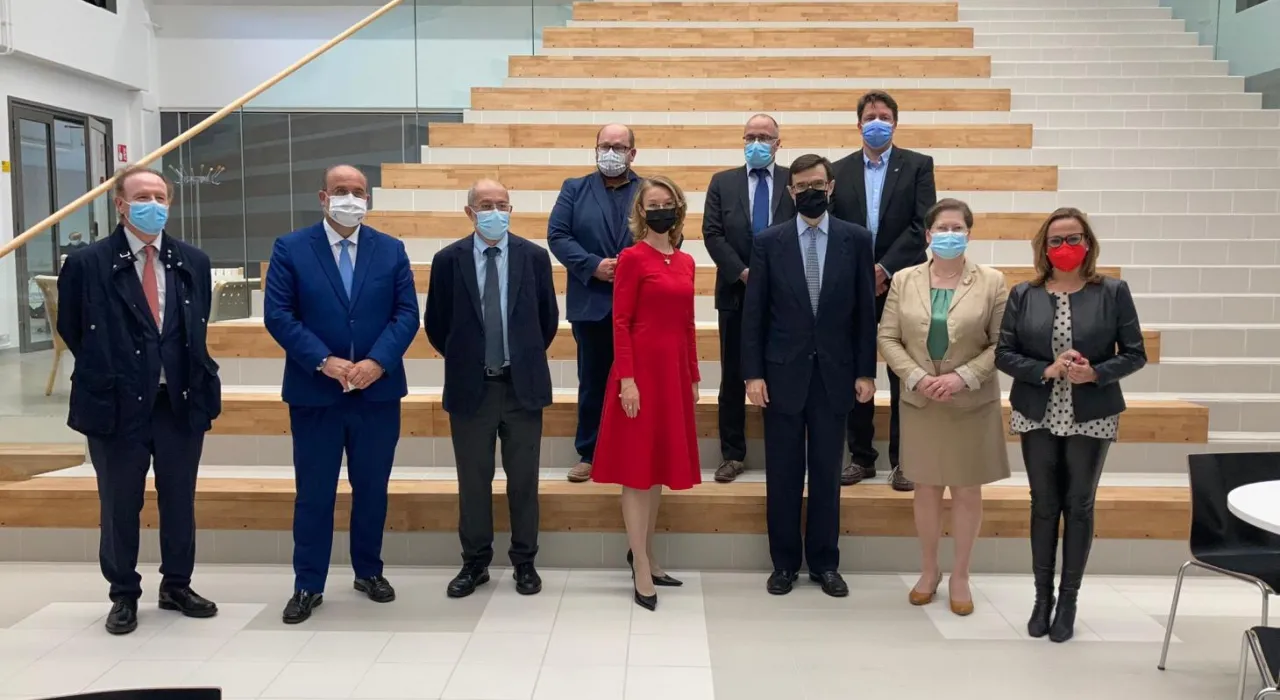 El vicepresidente regional ha viajado a Helsinki con una delegación española encabezada por el secretario de Estado de la Unión Europea