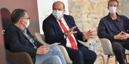 El vicepresidente regional, José Luis Martínez Guijarro, ha participado hoy en el Foro ‘La España Vaciada’ organizado por SER Castilla-La Mancha en Los Navalmorales (Toledo)