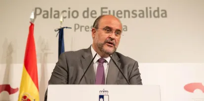 El vicepresidente autonómico ha presentado el primer borrador a las entidades firmantes del Pacto contra la Despoblación, hoy, en el Palacio de Fuensalida